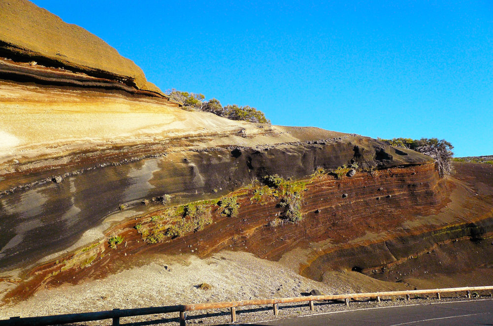 Gesteinsschichten beim Teide