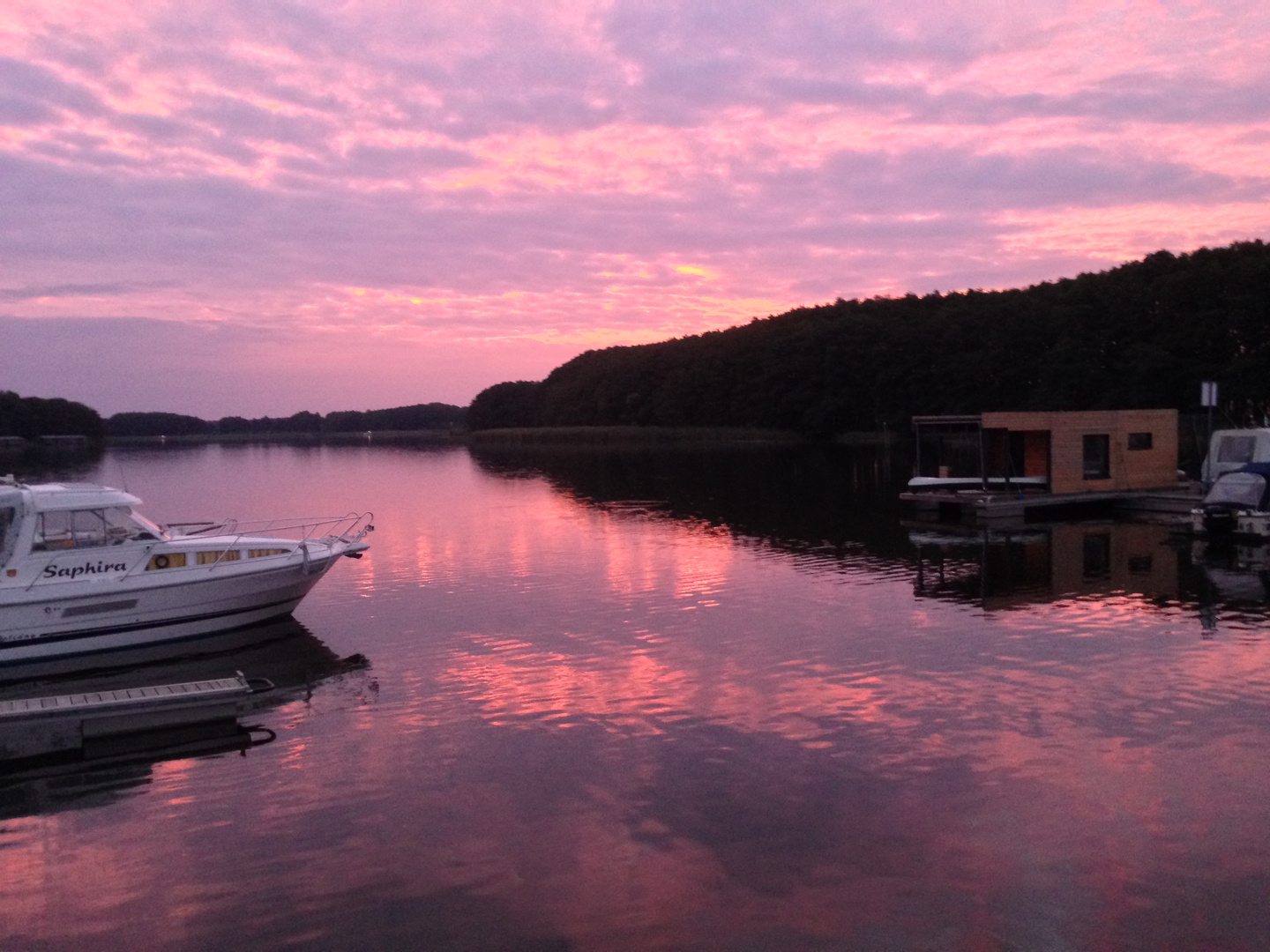 gestern Abend im Hafen Buchholz