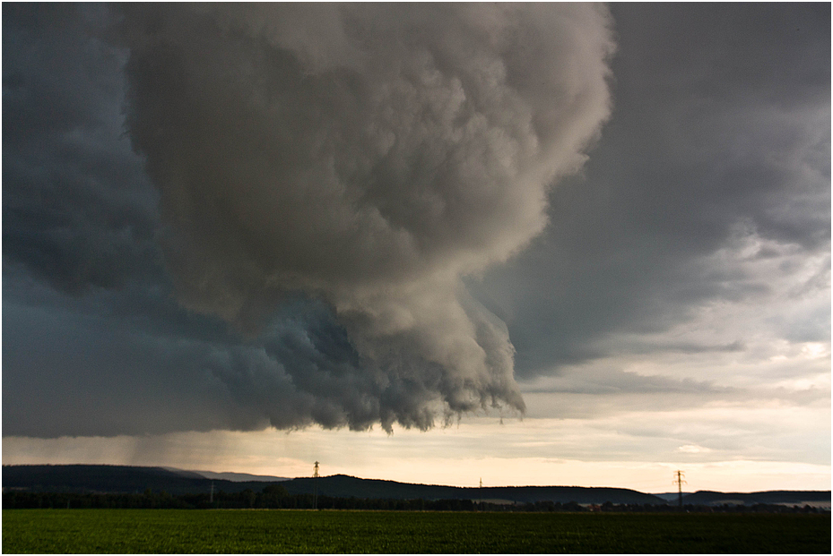 gestern abend vor dem grossen regen...