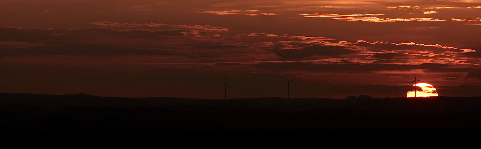 Gestern abend: WindRadSonnenUntergang ...