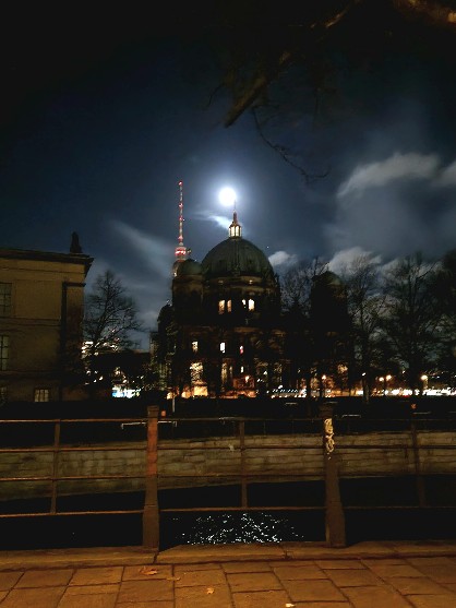 gestern am Berliner Dom