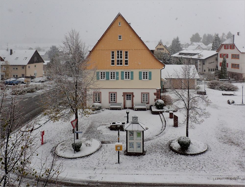 Gestern Mittag 10 Minuten nach 12:00 Uhr