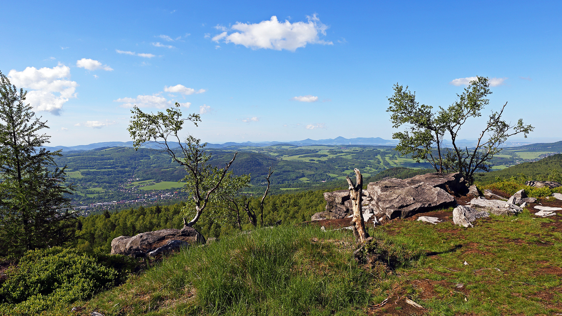 Gestern  Morgen auf dem höchste Gipfel des Elbsandsteingebirges...