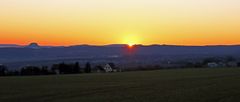 Gestern morgen hat mich der Lilienstein 6.47 Uhr auf dem Ziegenrücken...