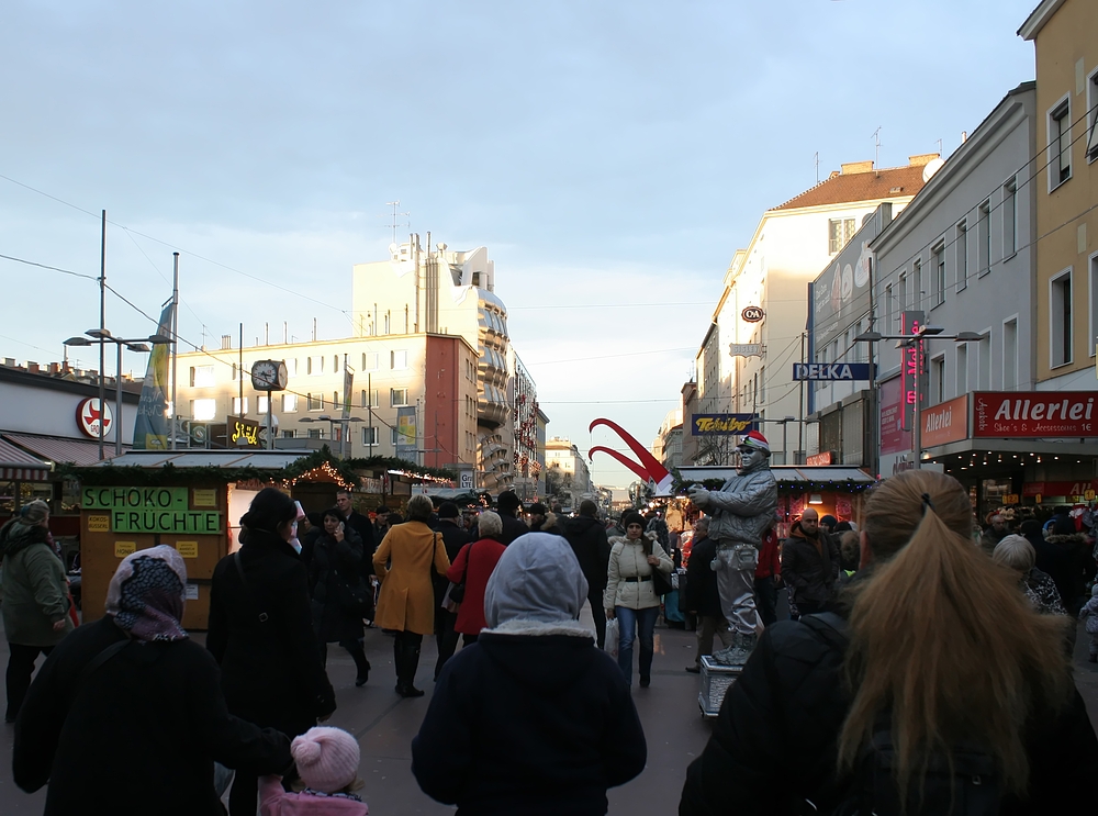 Gestern Nachmittag am Viktor-Adler-Platz