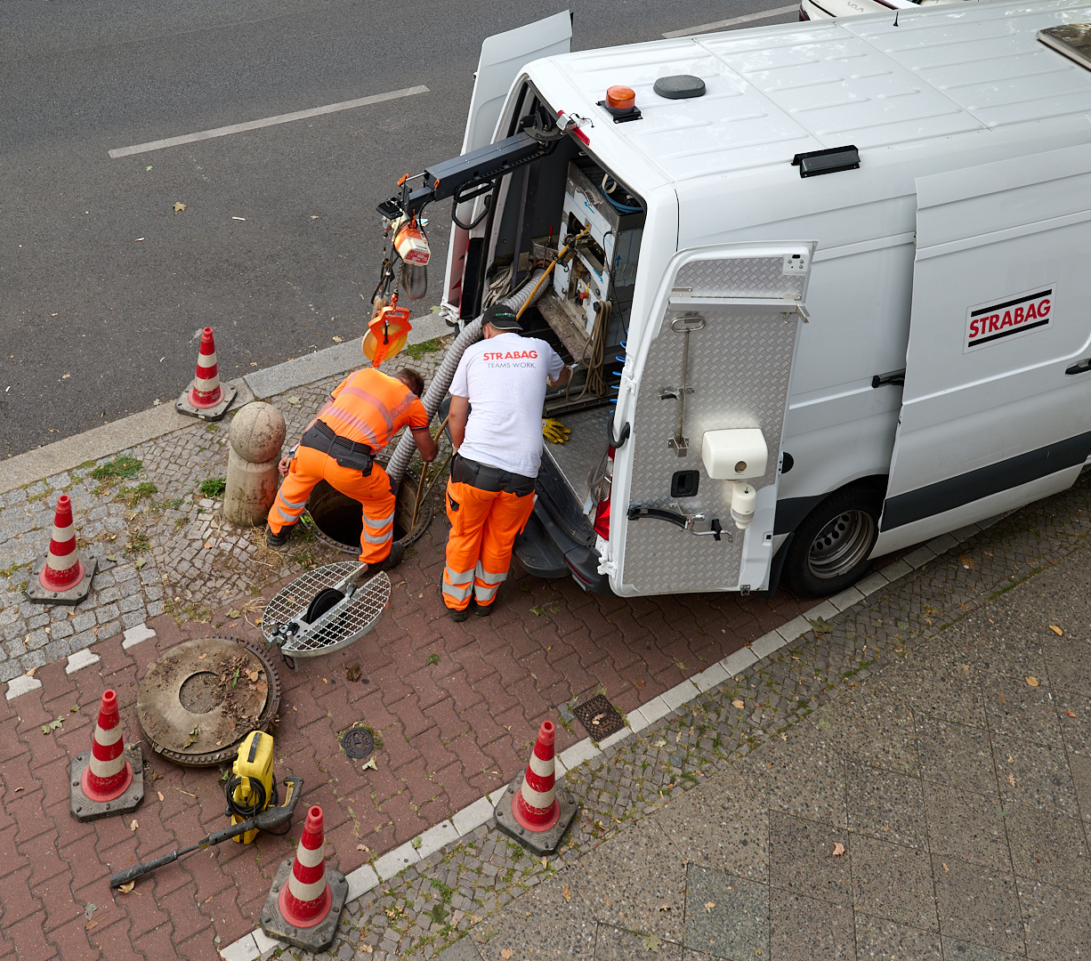 Gestern war die Fangquote um einiges höher, hast du den richtigen Köder dran, Kollege.