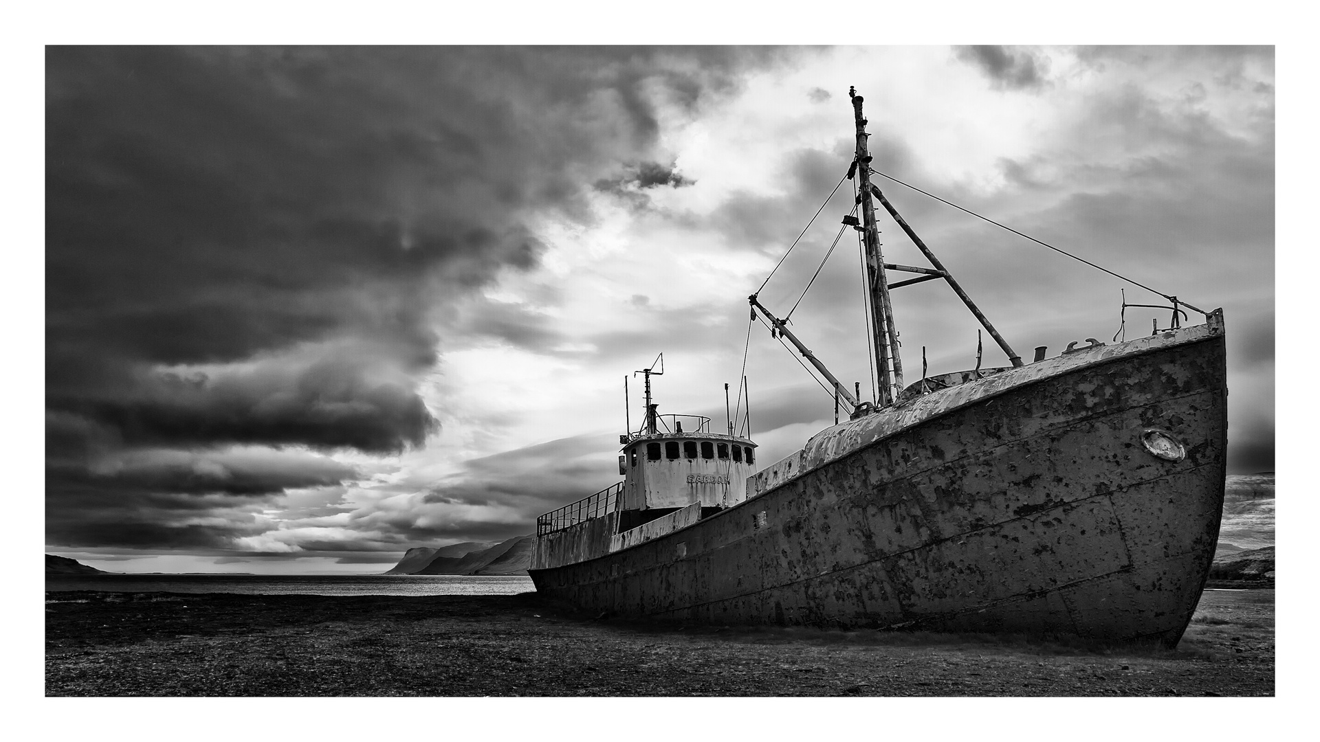 Gestrandet in den Westfjorden II