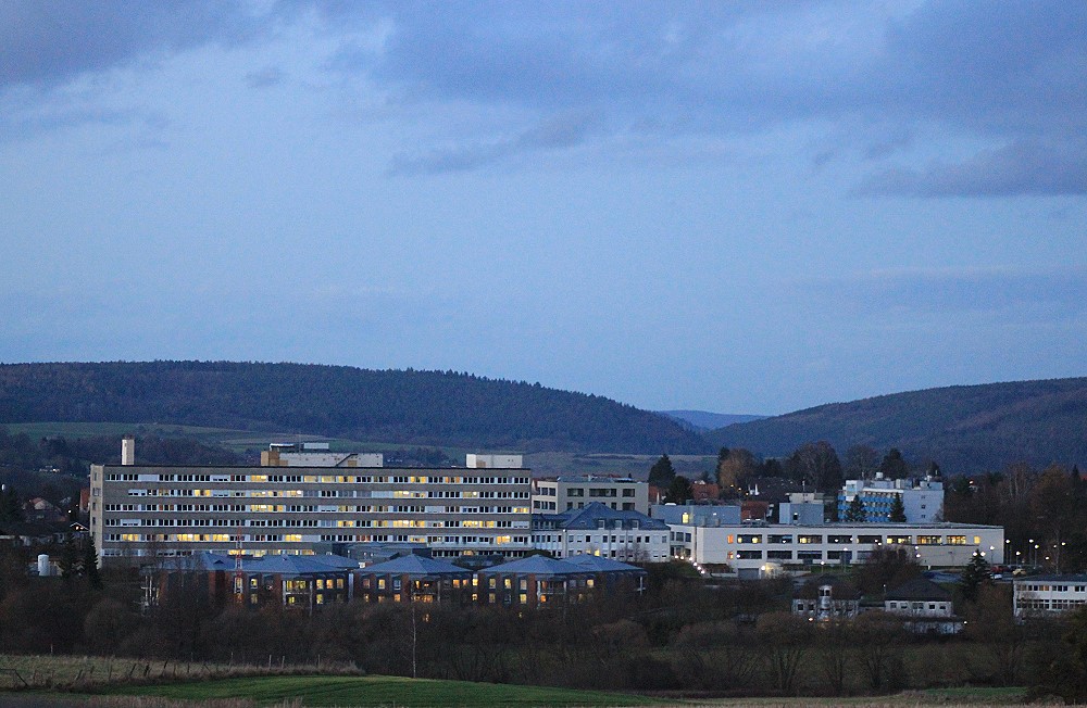 Gesundheitszentrum Odenwaldkreis zur blauen Stunde