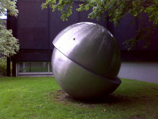 Geteilte Kugel