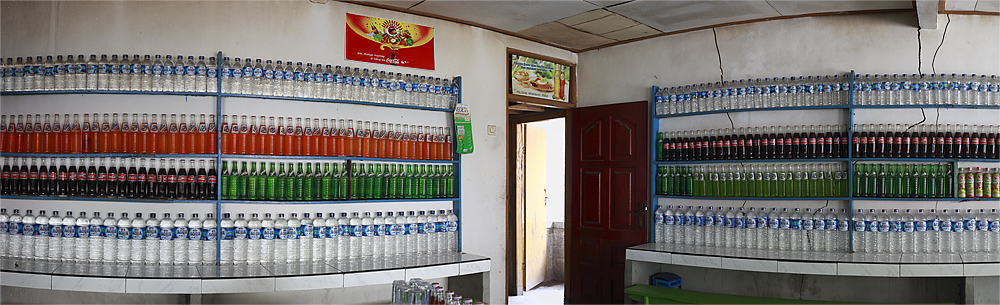 Getränkemarkt in Pura Besakih
