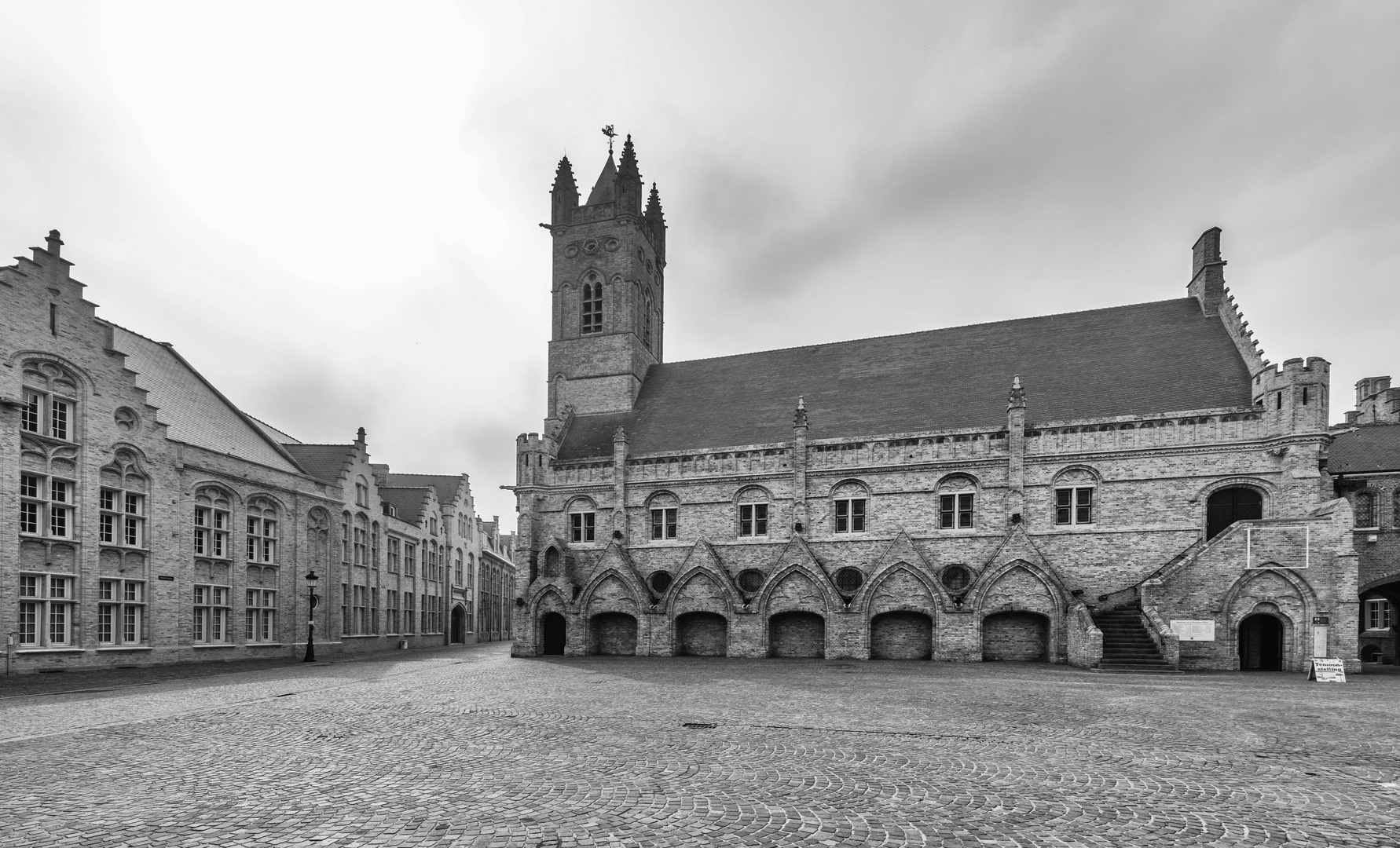 Getreidehalle am Markt in Nieuwpoort - Westflandern