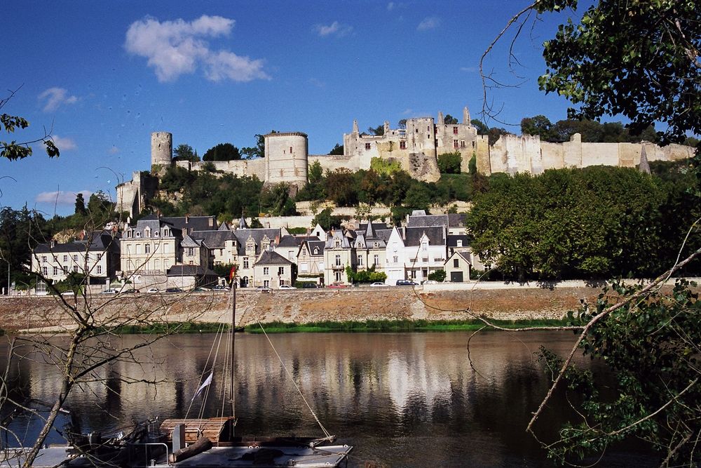 Gewaltige Festungsanlage: CHINON