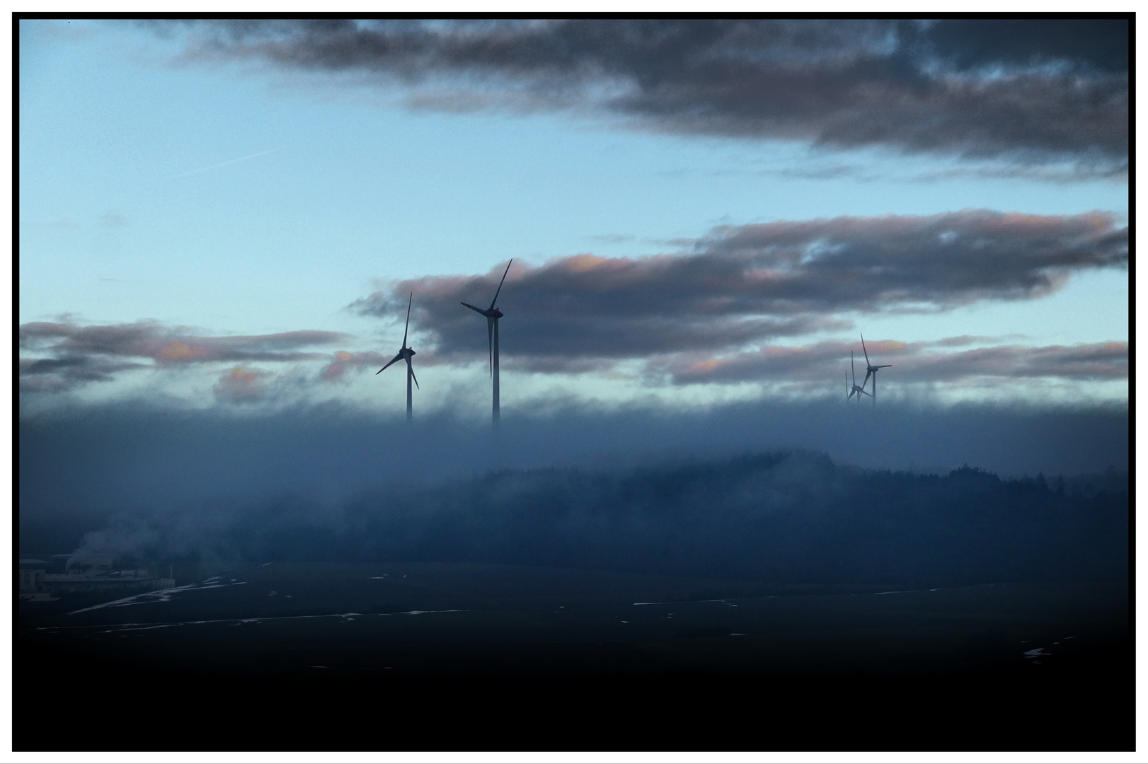 Gewaltige Windgeneratoren