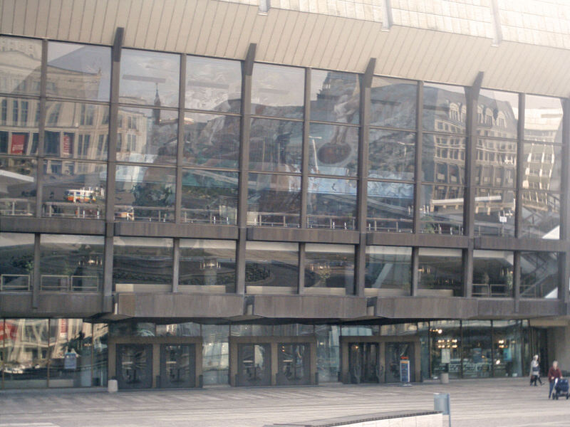 Gewandhaus im Spiegel