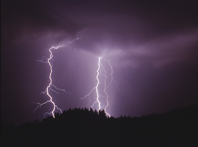 Gewitter bei Nacht