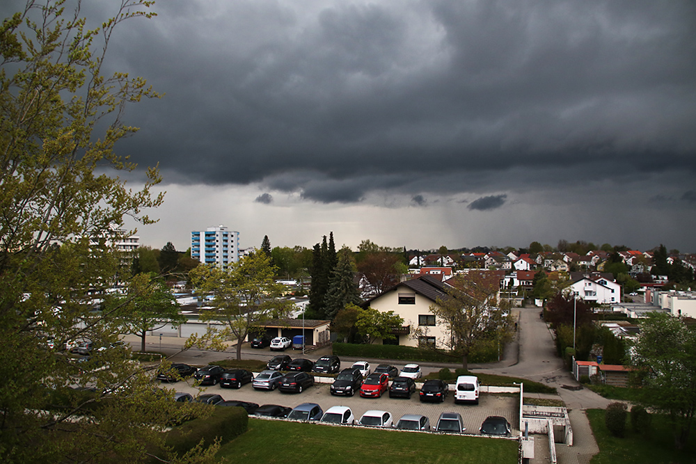 Gewitter im Anmarsch am 01. Mai