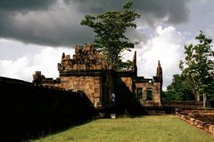 Gewitter im Tempel