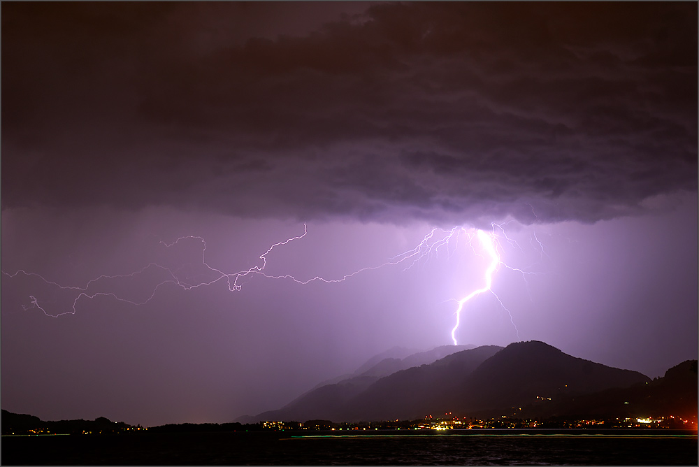 Gewitter in den östlichen Voralpen