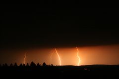 Gewitter in der Eifel --> Fotografiert von Bergneustadt auf dem Dümpel