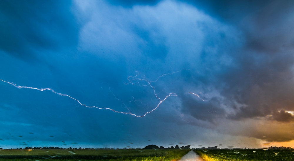 Gewitter - Sicher im Auto.