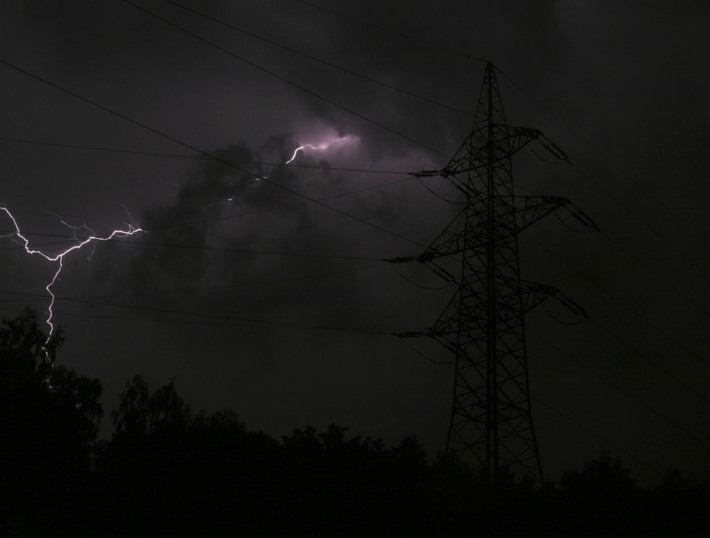 Gewitter über dem Kraftwerk