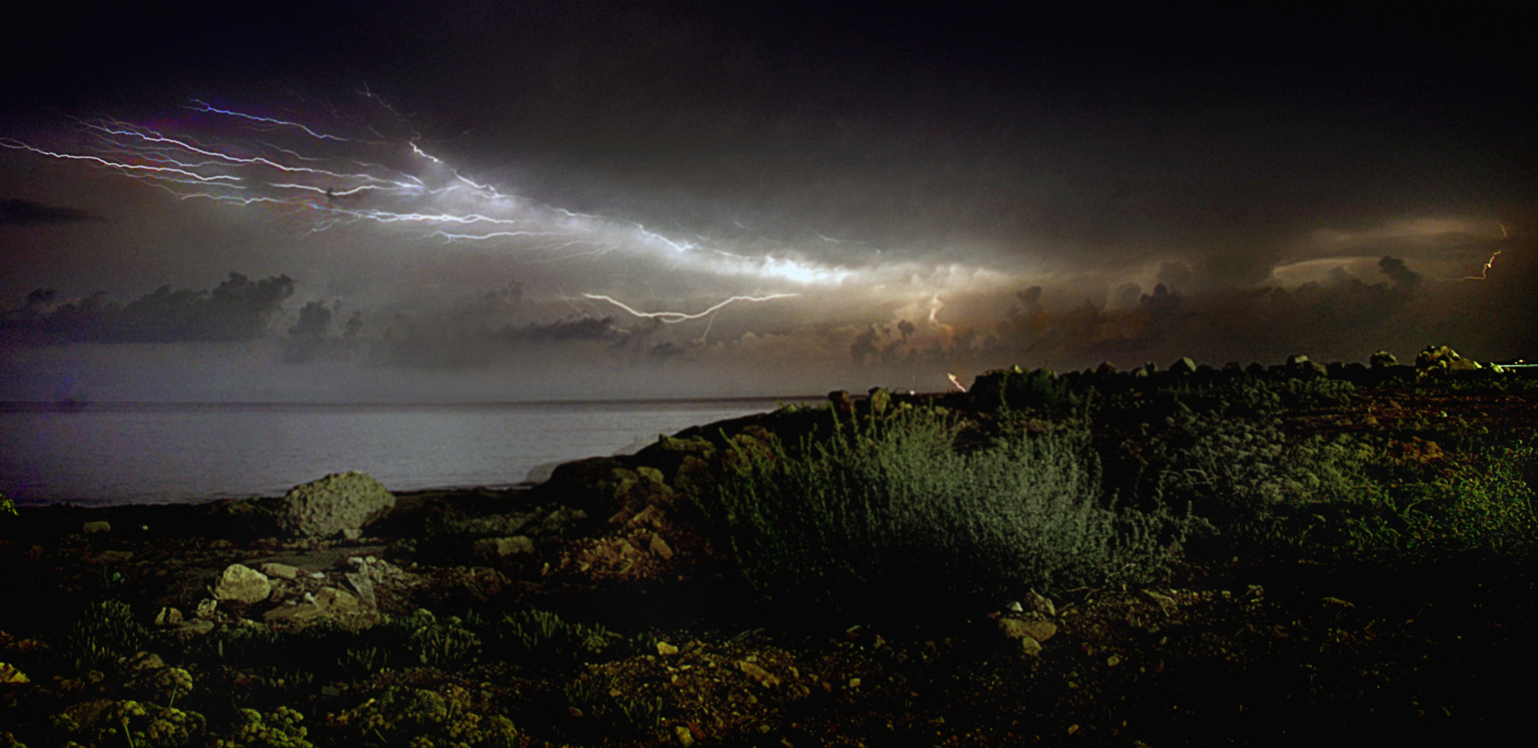 Gewitter über dem Meer