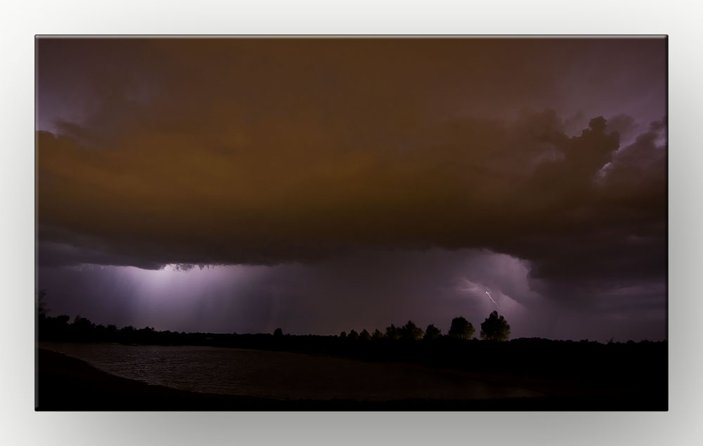 Gewitter über dem See