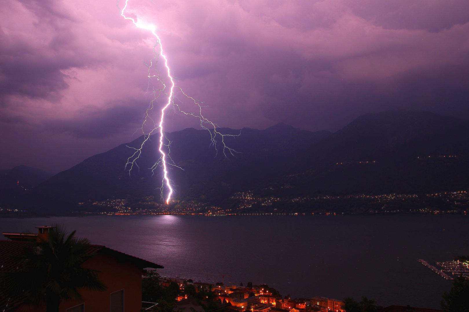 Gewitter über dem See