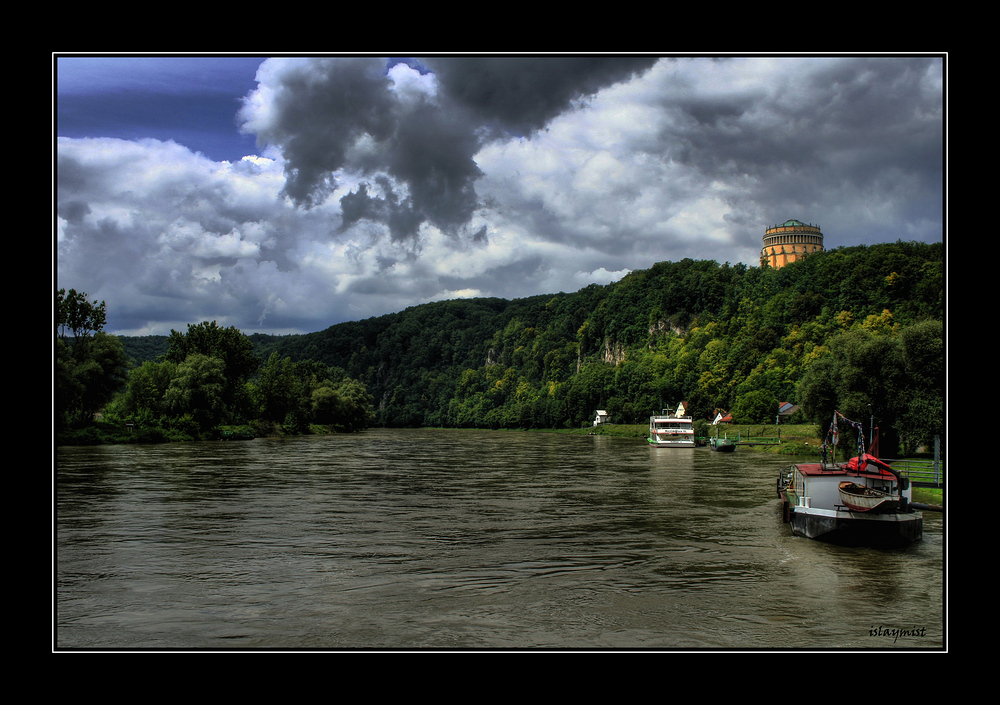 Gewitter über der Donau