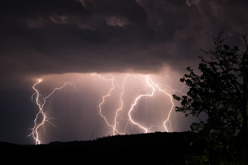 Gewitter über der Rhön lV