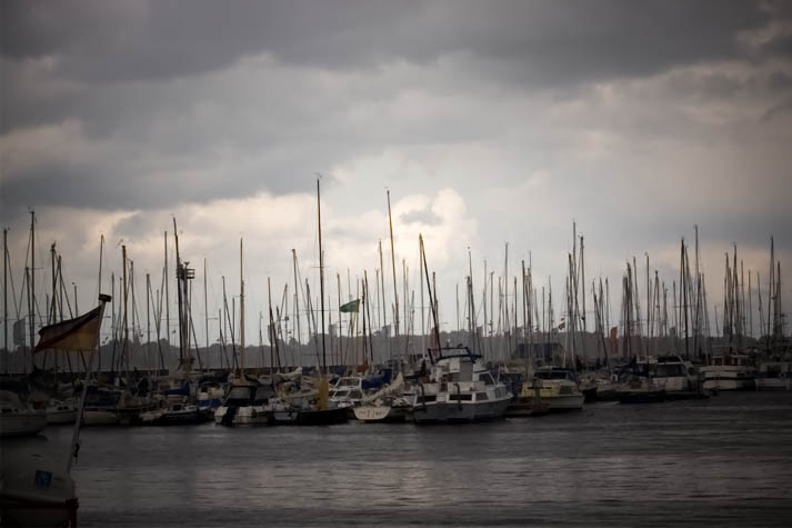 Gewitter über der See in Stralsund