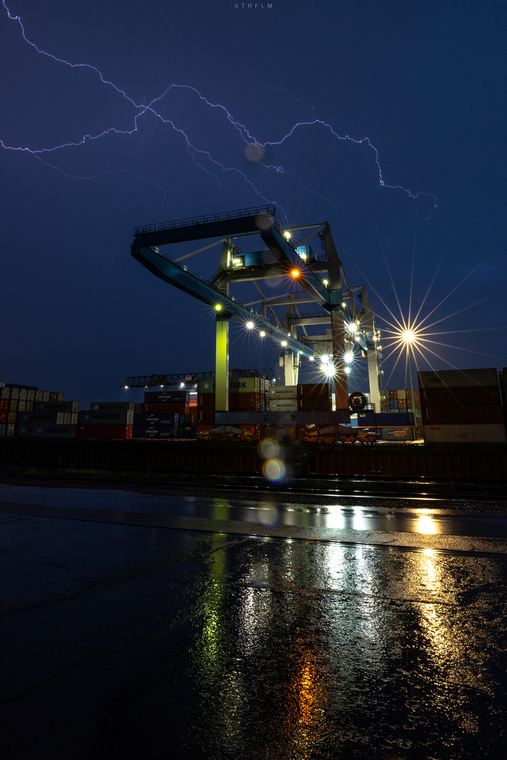 Gewitter über Düsseldorf