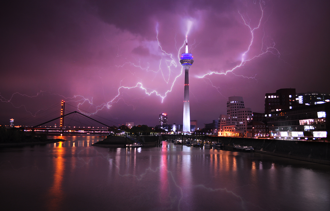 Gewitter über Düsseldorf