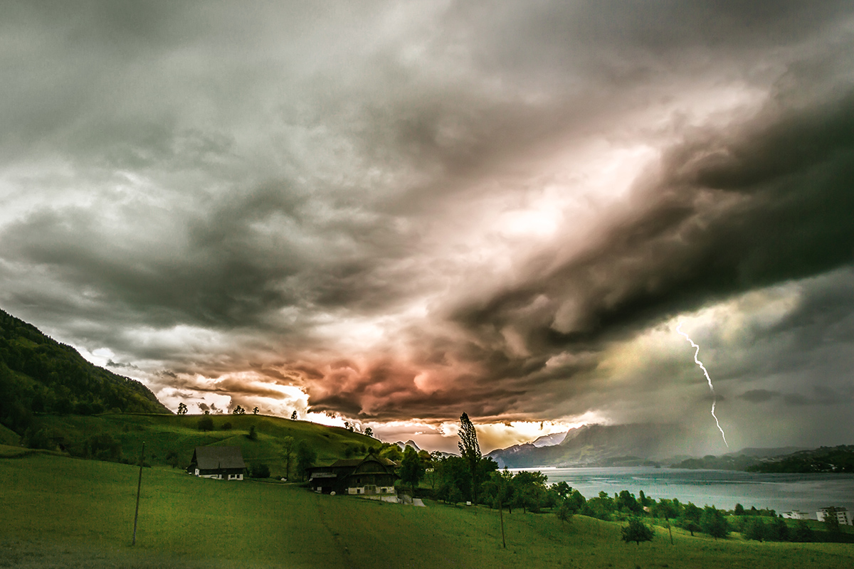 Gewitter über Pilatus