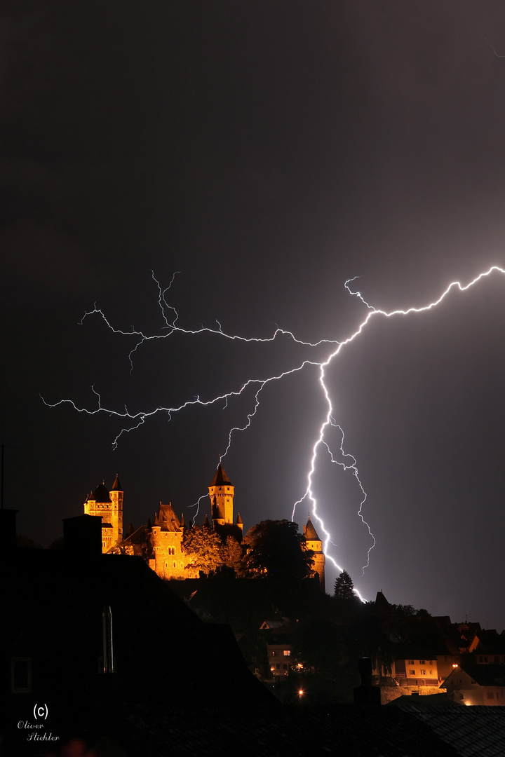 Gewitter über Schloss Braunfels