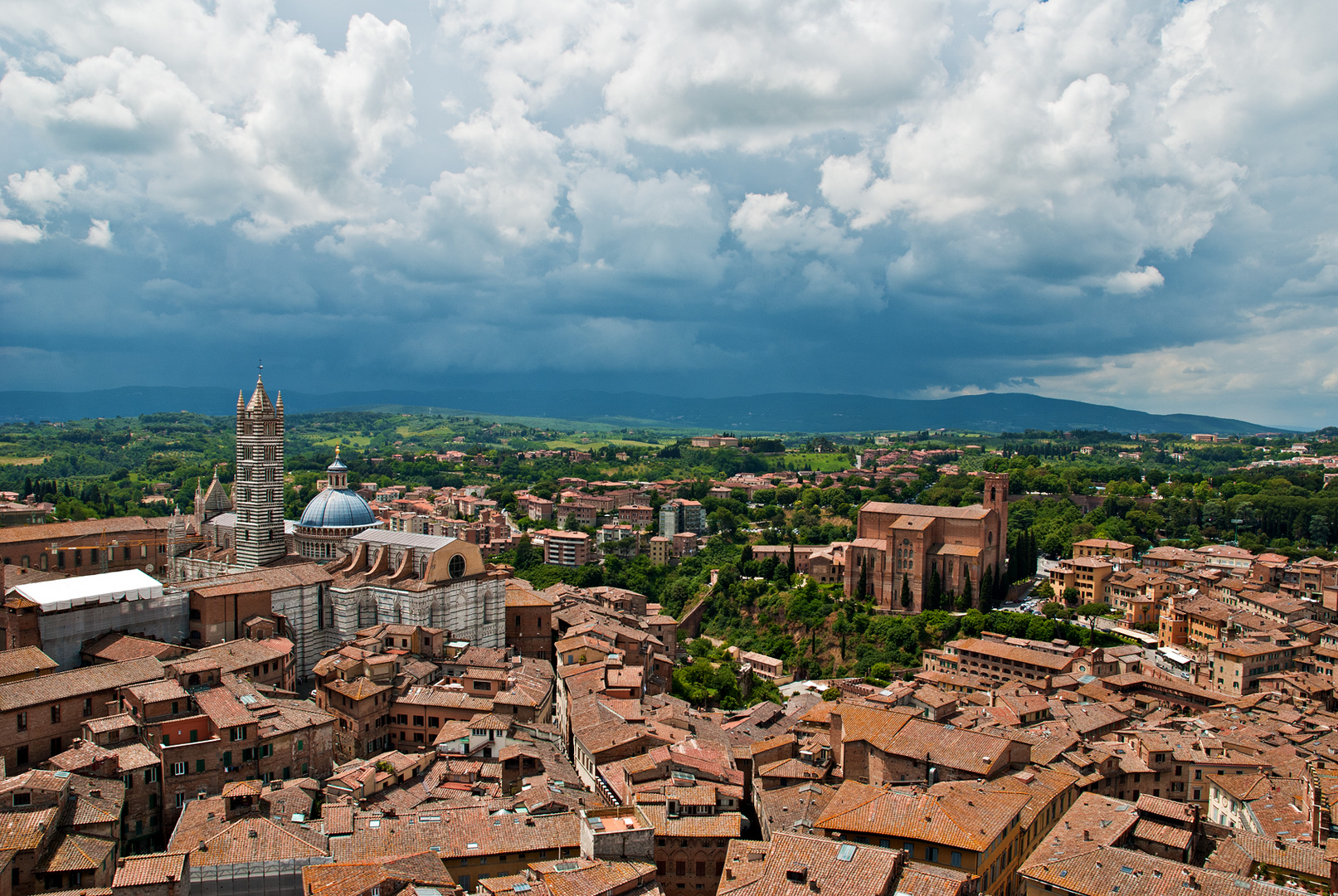 Gewitter über Siena