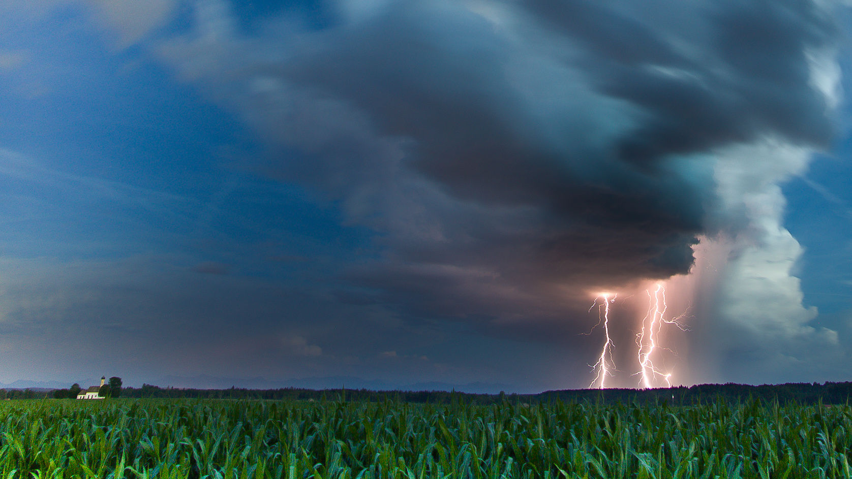 Gewitter über "St. Johann im Felde"