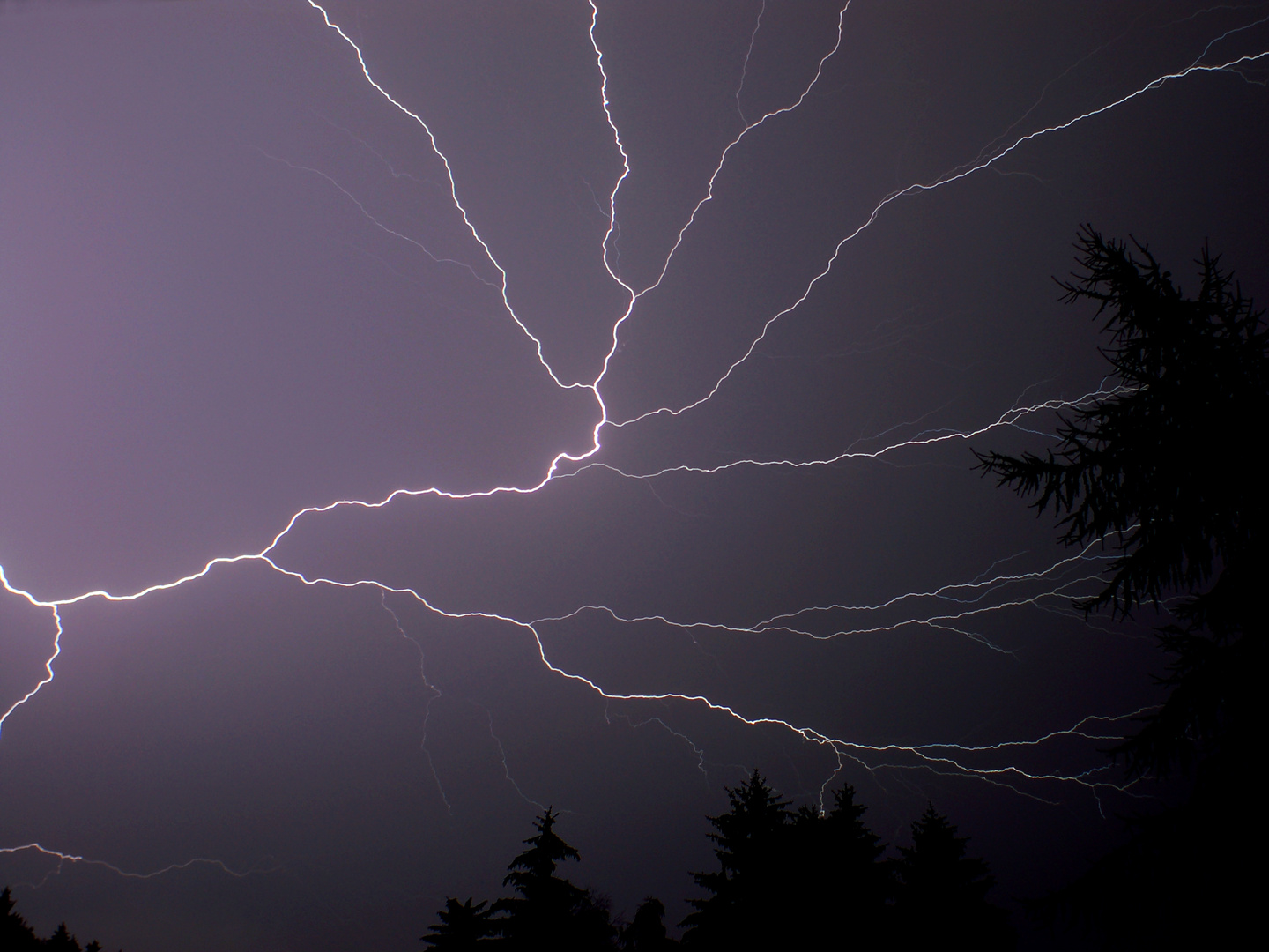 Gewitter über uns