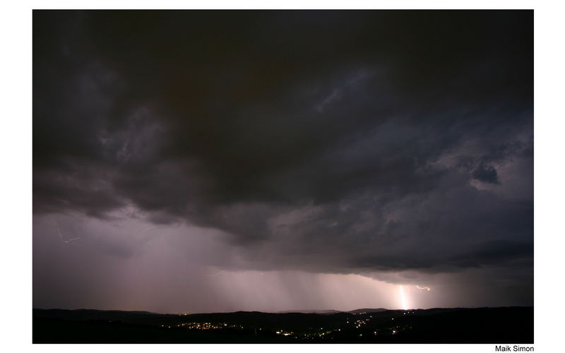 //>Gewitter über Wiehl