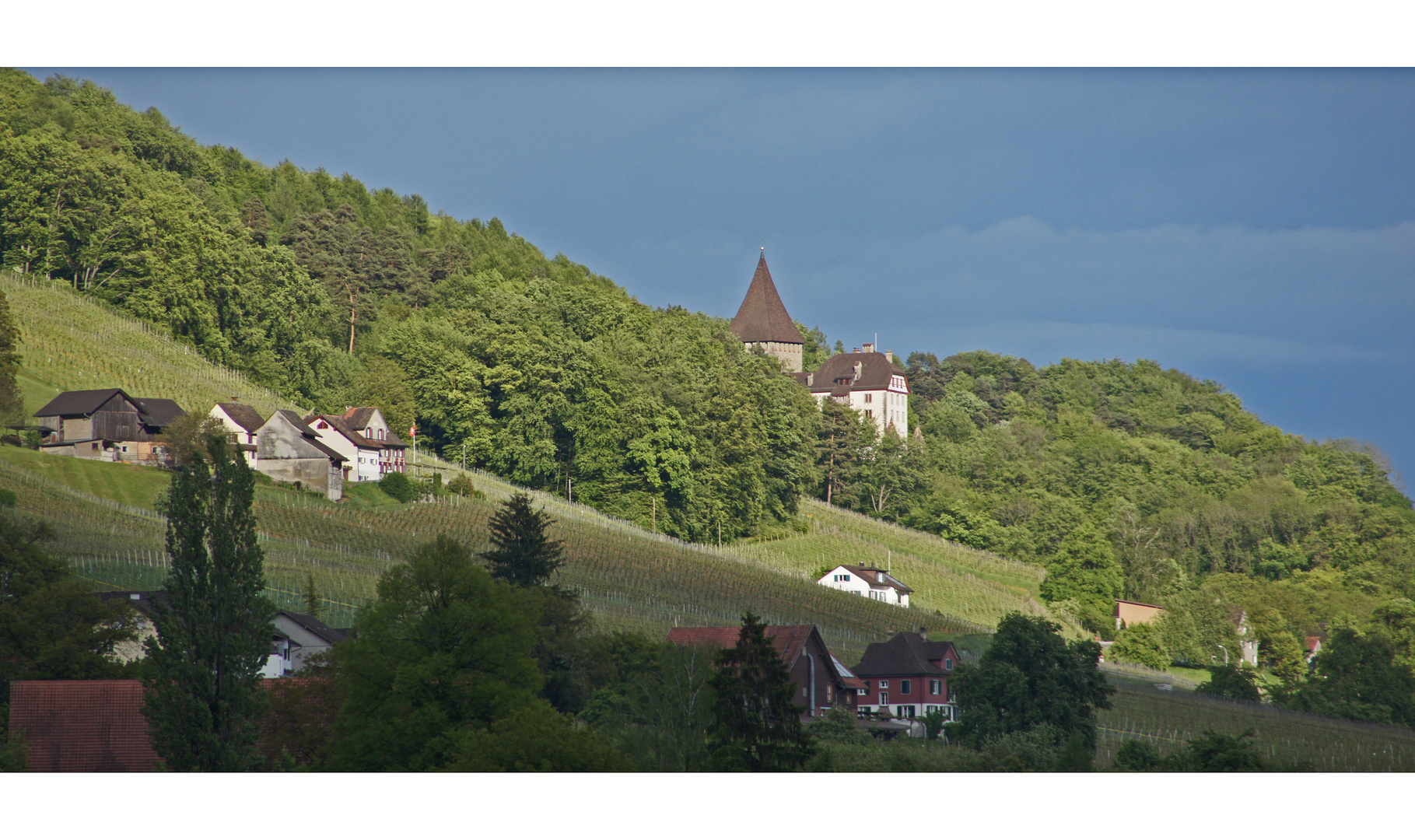 Gewitter ums Schloss