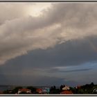 Gewitter und regenbogen