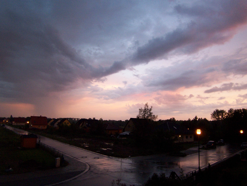 ...Gewitter - V(ersus) - Regen...