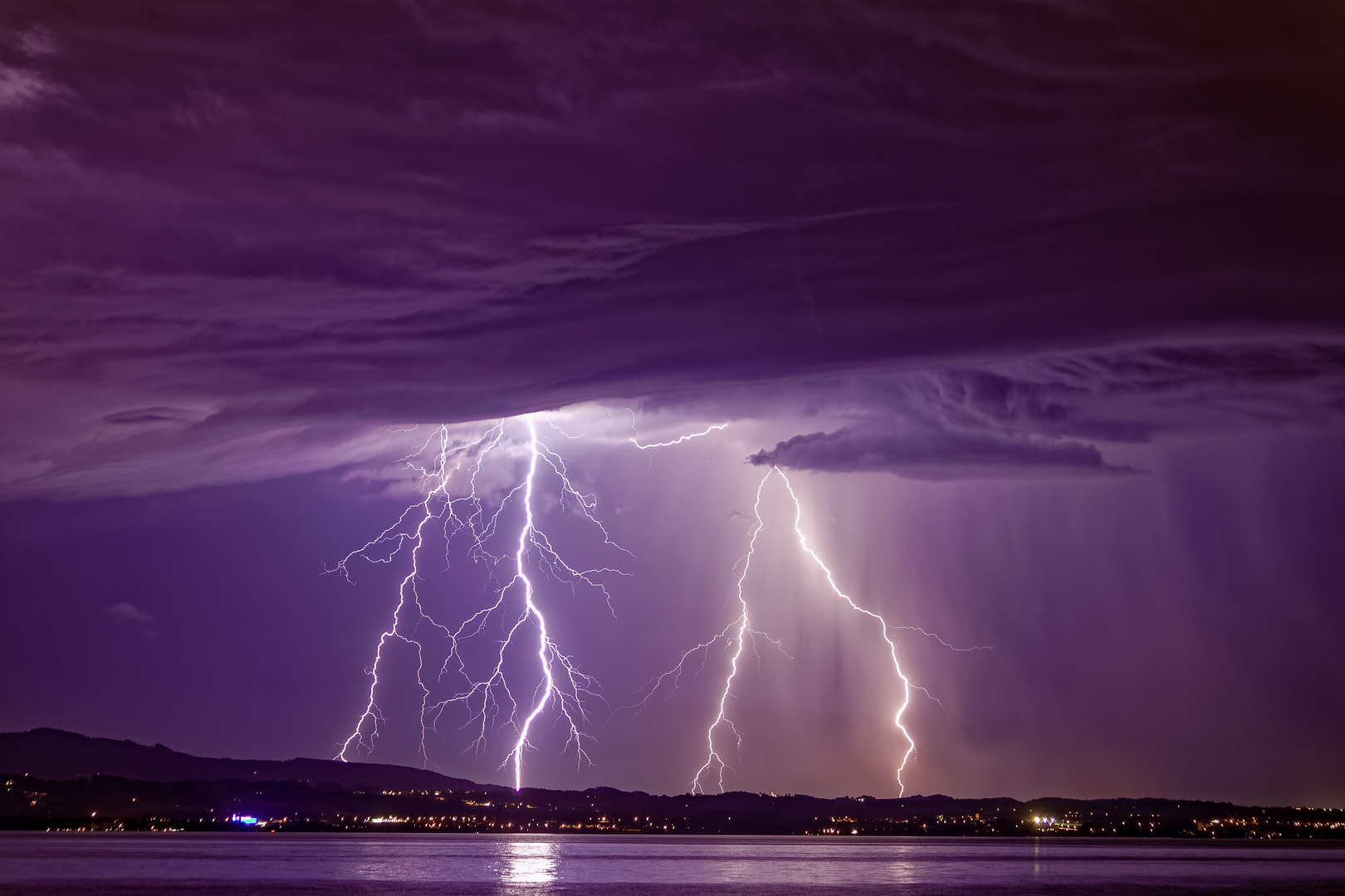 Gewitter_am_Bodensee_Richtung_Schweiz