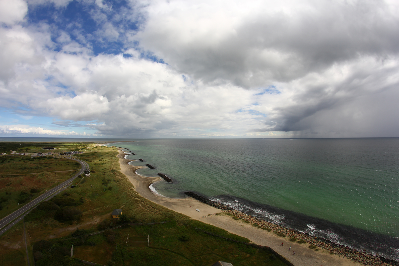 Gewitterfront an Nord und Ostsee