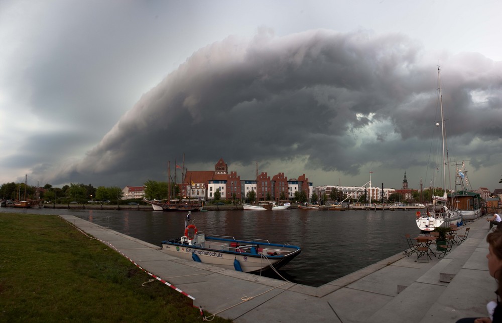 Gewitterfront - Fischerfest Greifswald 2009