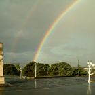 Gewitterfront und Regenbogen