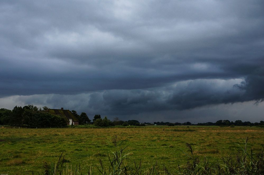 Gewitterhimmel über Seebüll