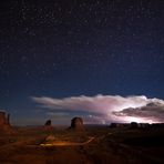 Gewitternacht über Monument Valley