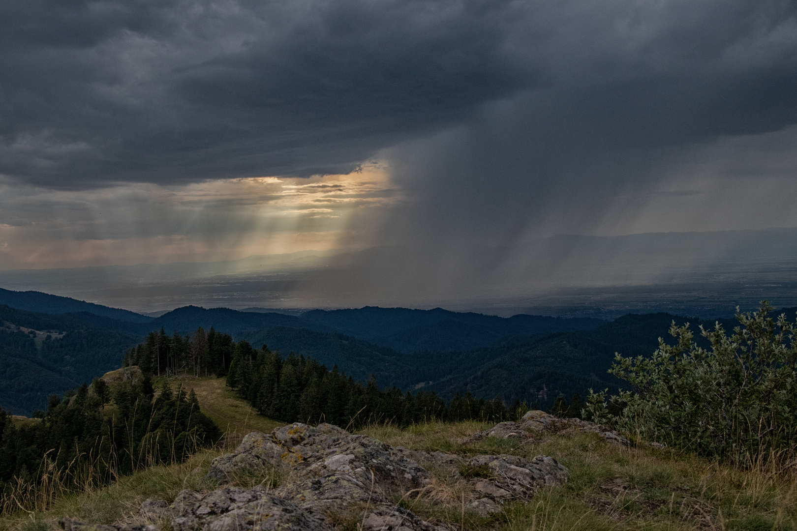 Gewitterstimmung am Belchen 