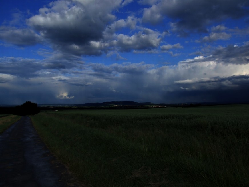 Gewitterstimmung am Schwanberg ( Steigerwald)